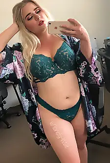 Got all dressed up and he ghosted  you can enjoy my lingerie instead!